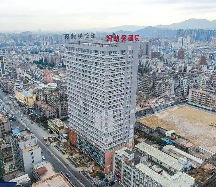 普宁市妇幼保健院传统陪护椅进行智能升级改造!