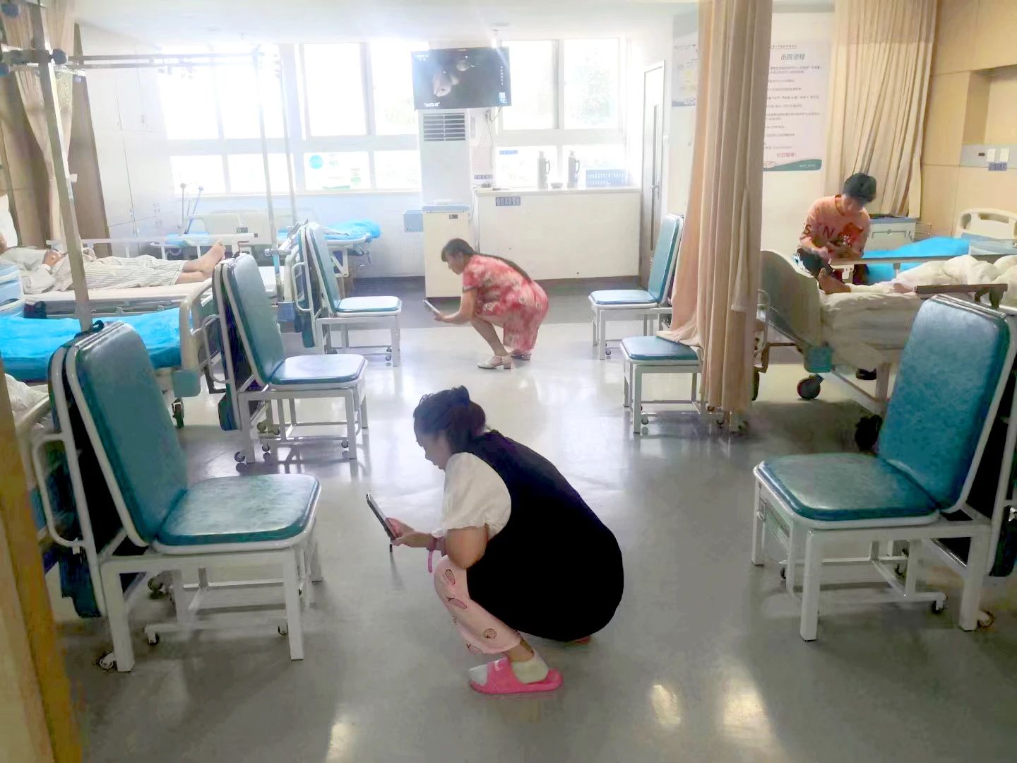 医院共享陪护床:配套便民服务 满足刚性需求